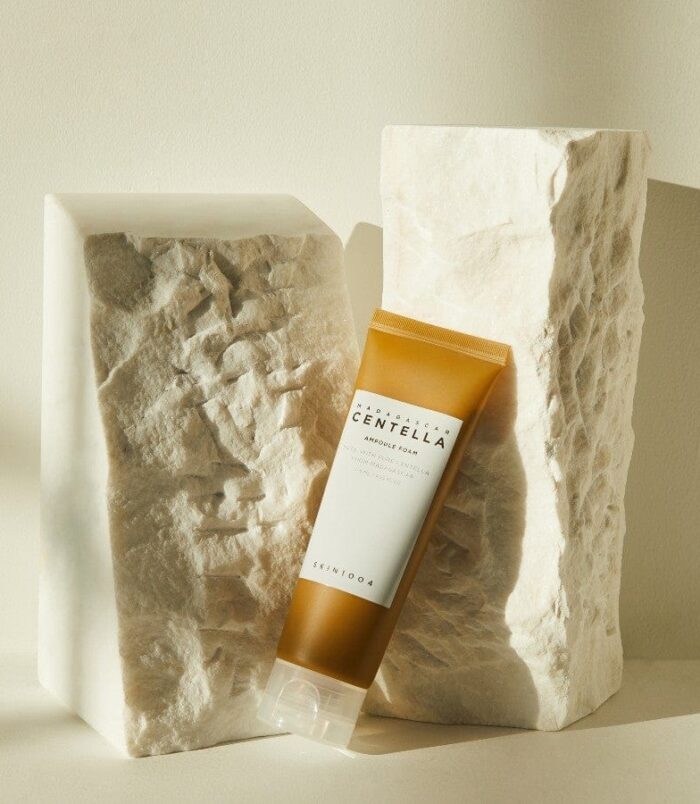 skin1004-cleanser-madagascar-centella-ampoule-foam-36436059226358_1440x